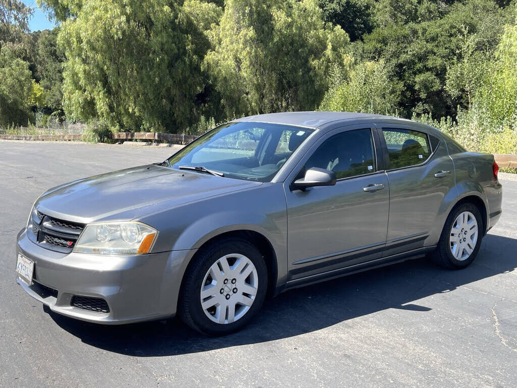 2012 DODGE Avenger