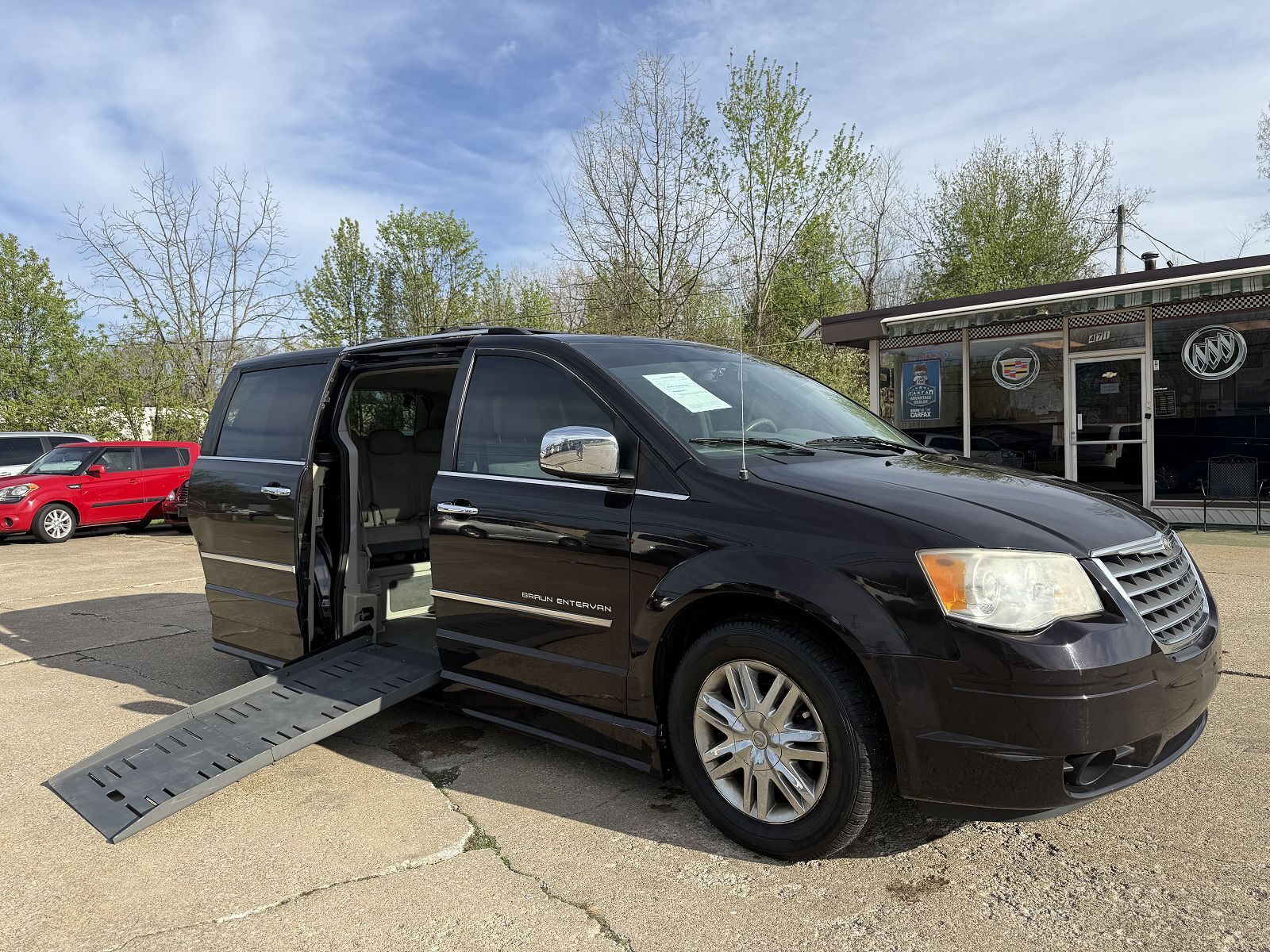 2010 CHRYSLER Town and Country