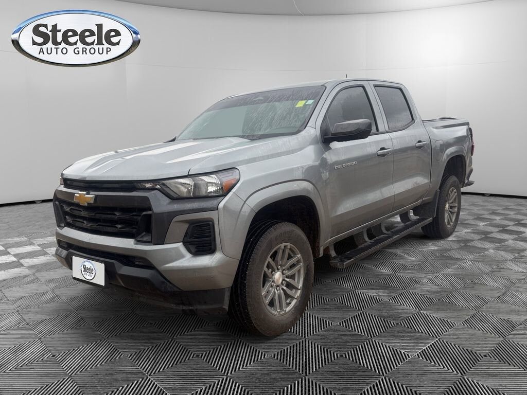 2025 CHEVROLET Colorado