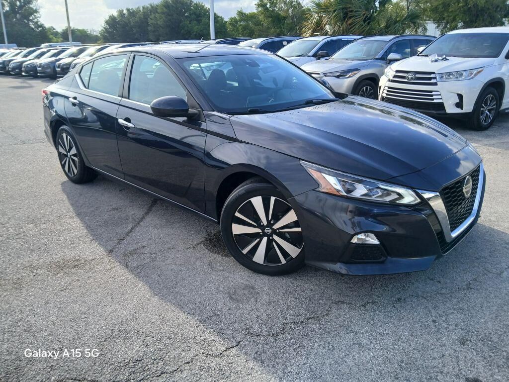 2021 NISSAN Altima