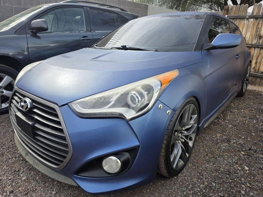 2016 HYUNDAI Veloster