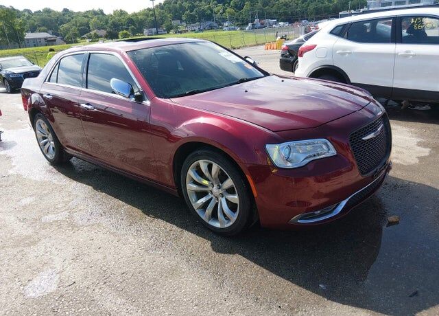 2019 CHRYSLER 300