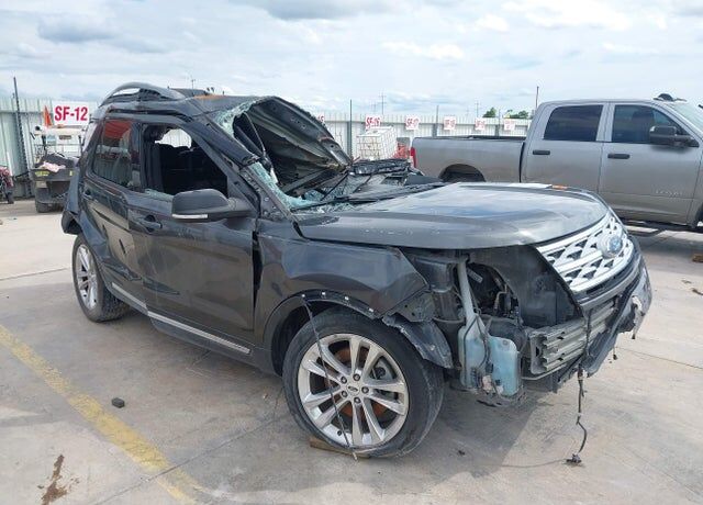 2019 FORD Explorer