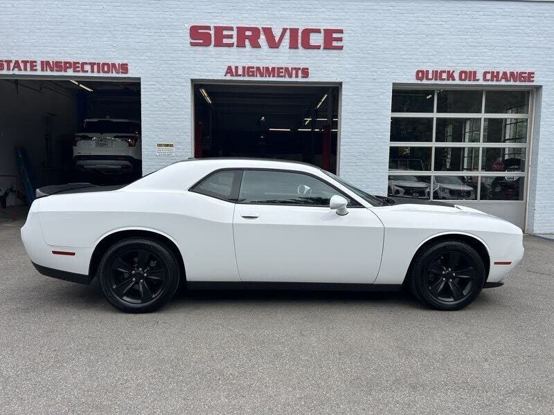 2016 DODGE Challenger