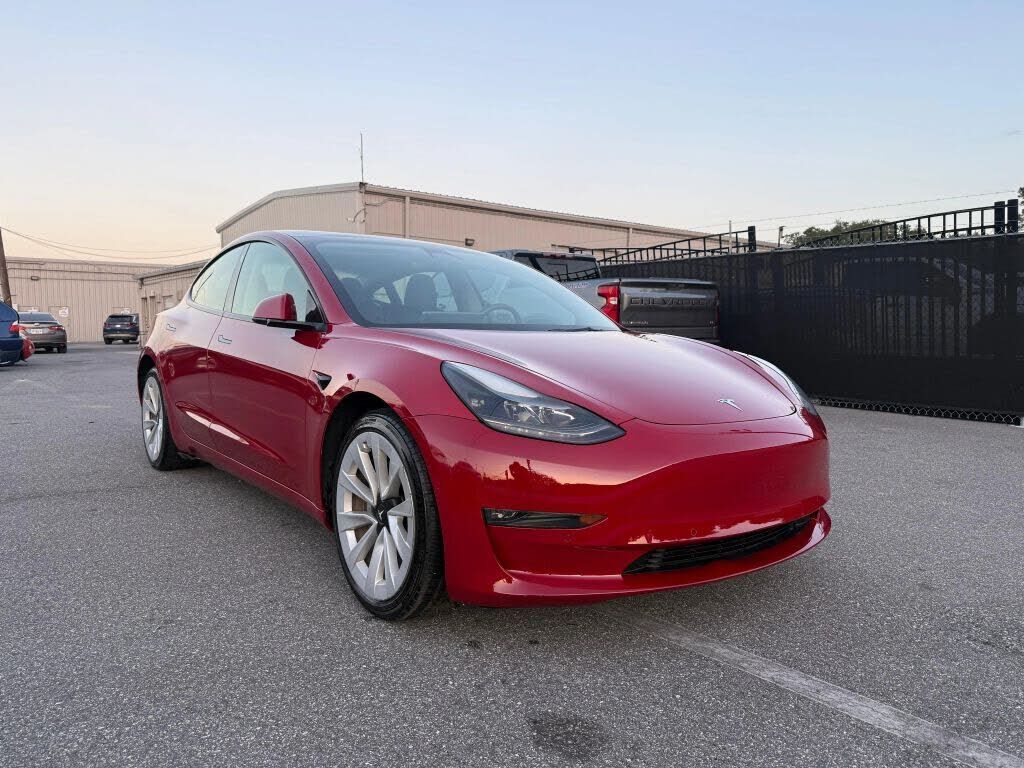 2022 TESLA Model 3
