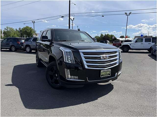2017 CADILLAC Escalade