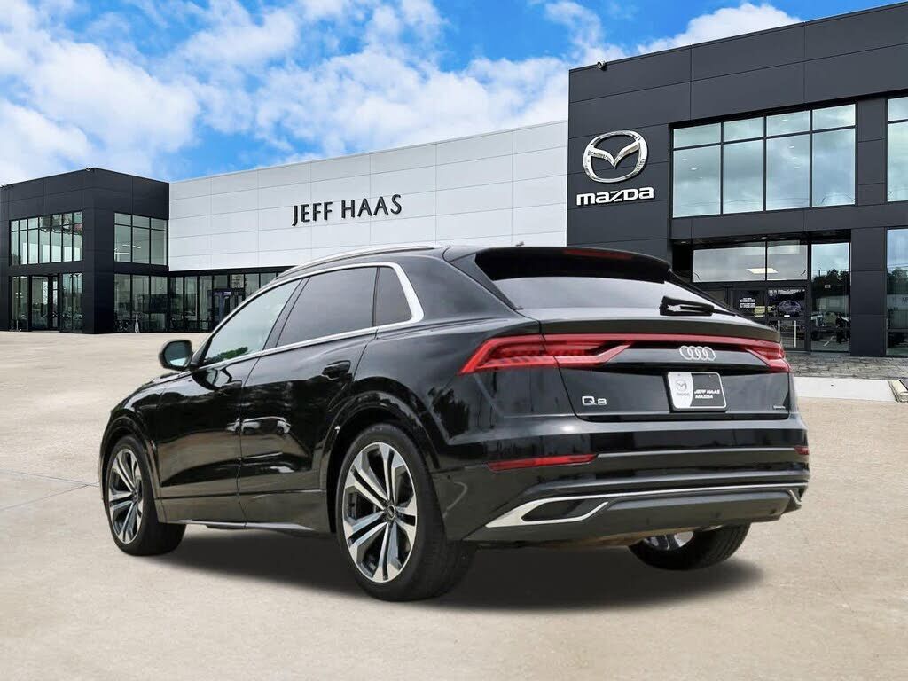 2022 Audi Q8
