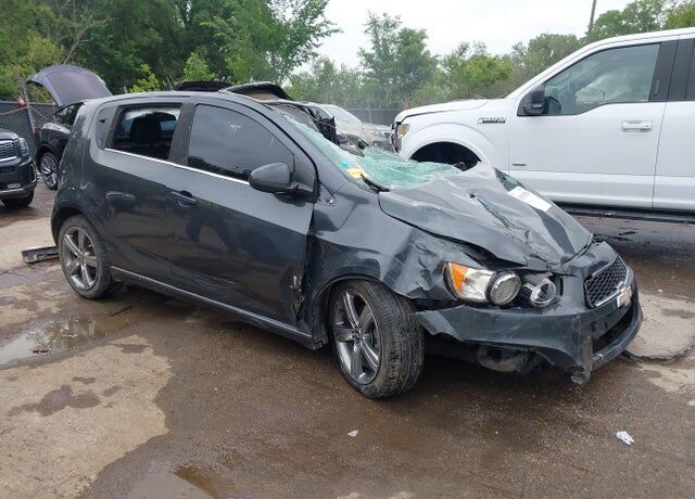 2013 CHEVROLET Sonic