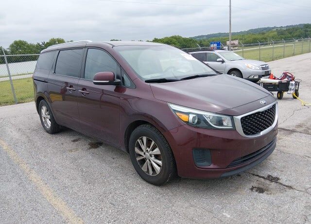 2016 KIA Sedona