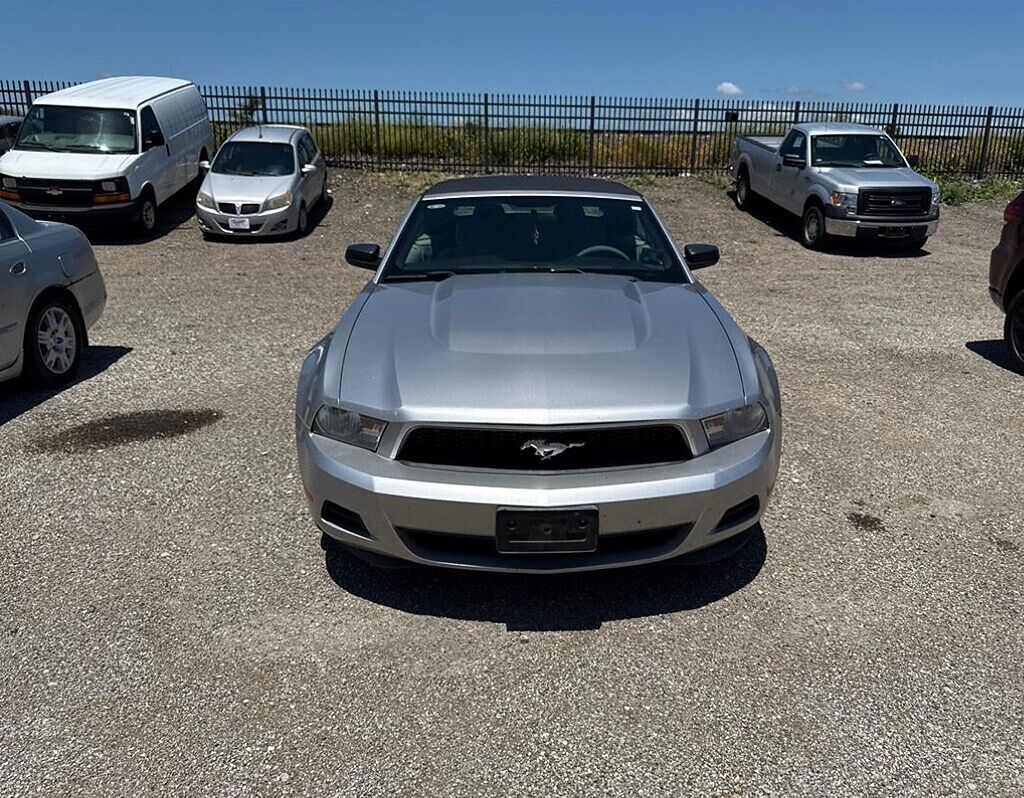 2011 FORD Mustang