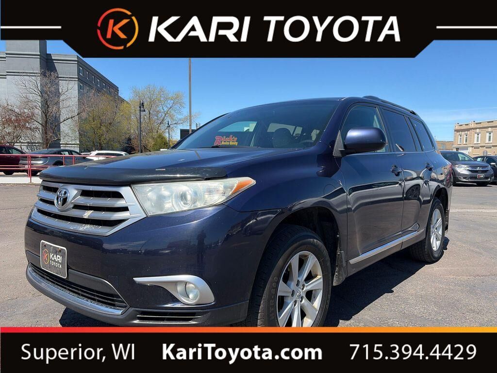 2011 TOYOTA Highlander