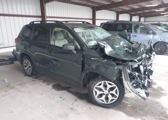 2024 SUBARU Forester
