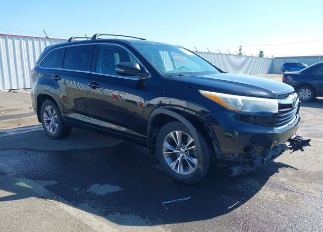 2015 TOYOTA Highlander