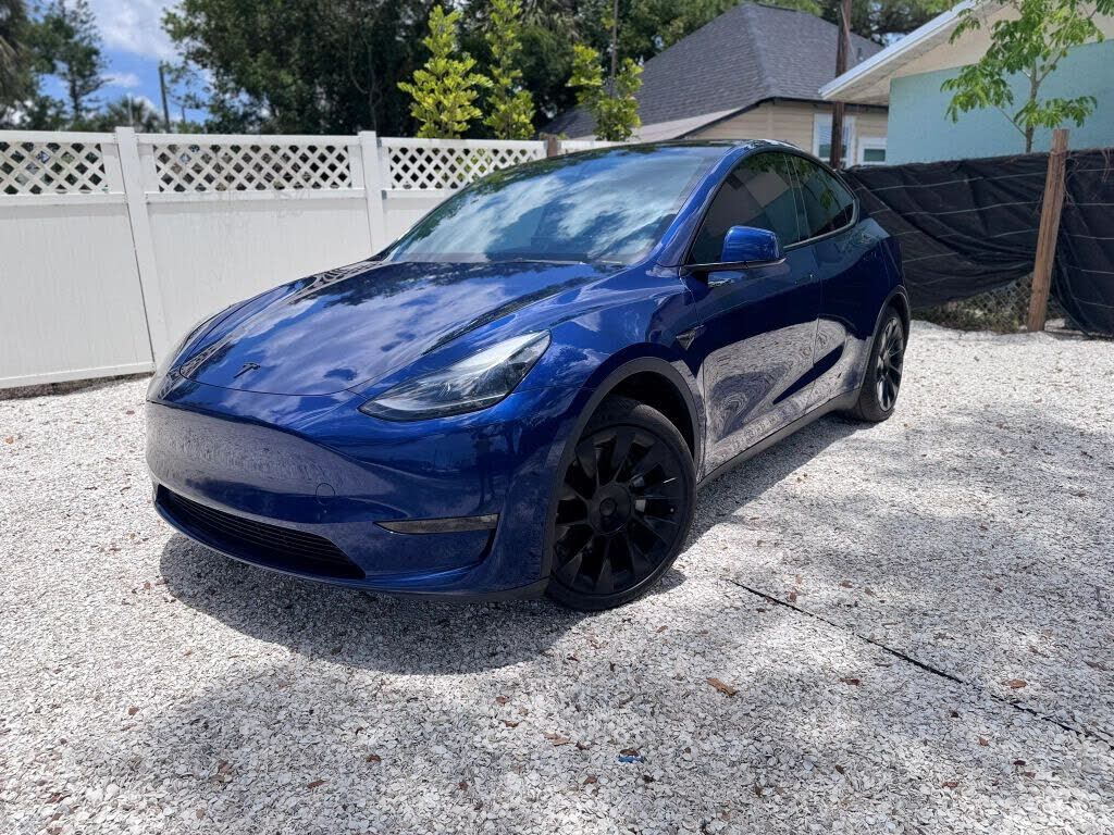 2023 TESLA Model Y