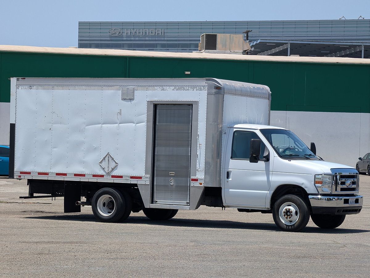 Ford E-450