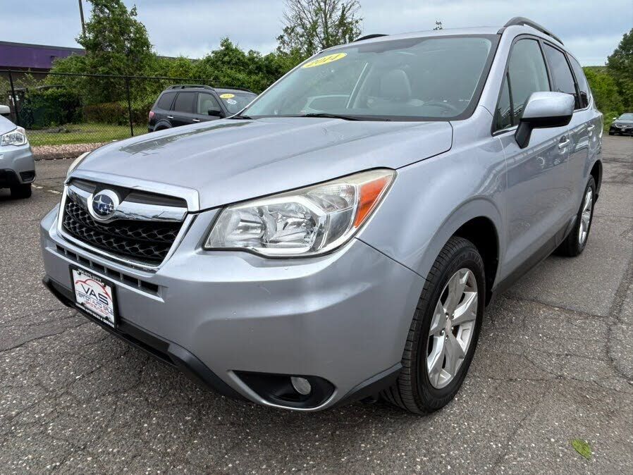 2014 SUBARU Forester