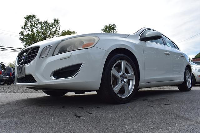 2012 VOLVO S60