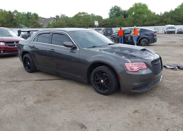 2020 CHRYSLER 300