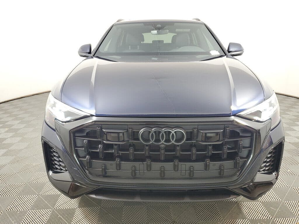 2025 Audi Q8