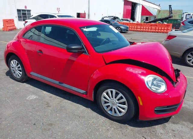 2012 VOLKSWAGEN Beetle