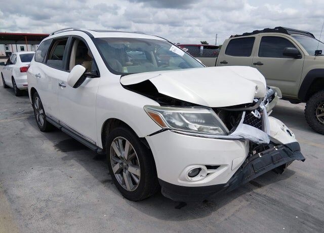 2013 NISSAN Pathfinder