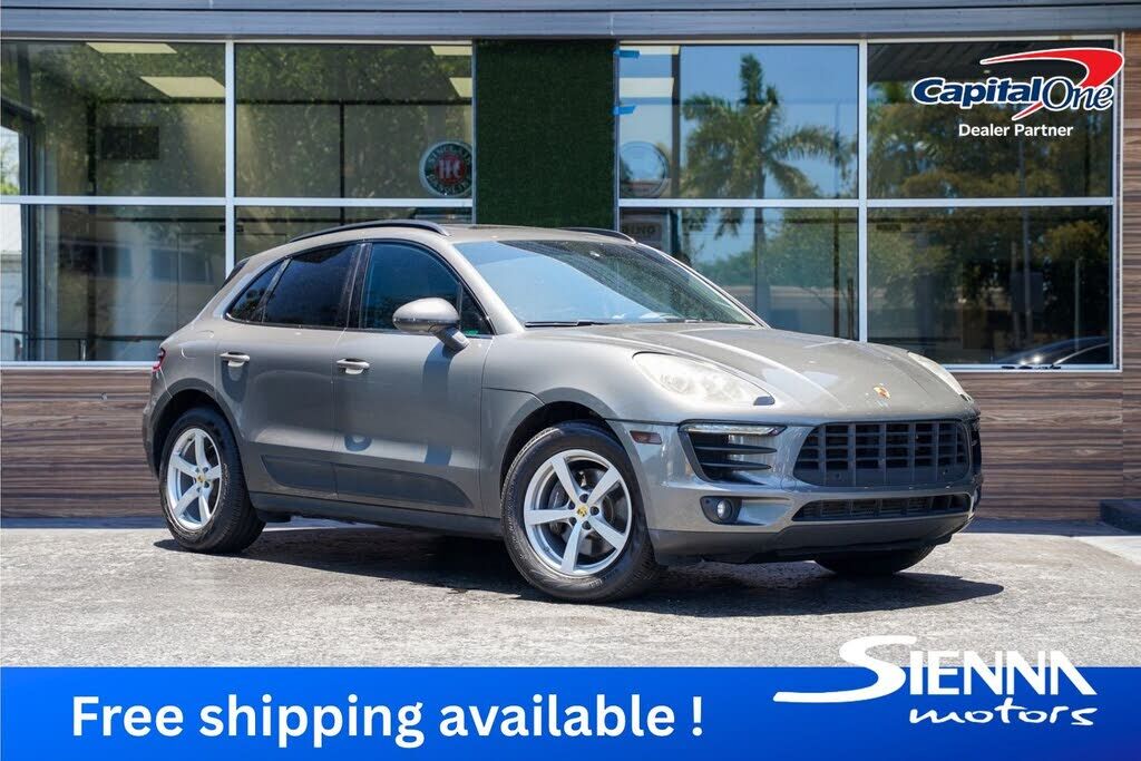 2018 PORSCHE Macan
