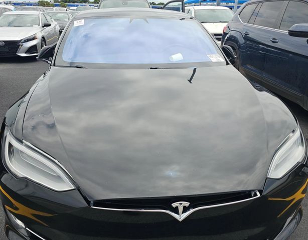 2021 TESLA Model S