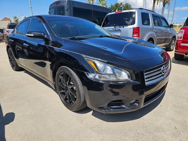 2014 NISSAN Maxima