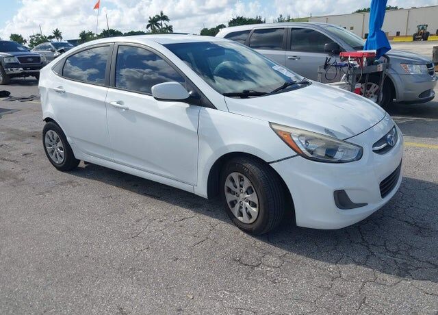 2016 HYUNDAI Accent