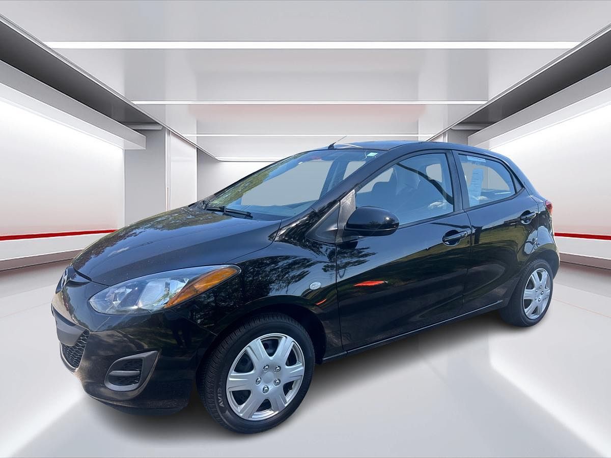 2013 MAZDA Mazda2