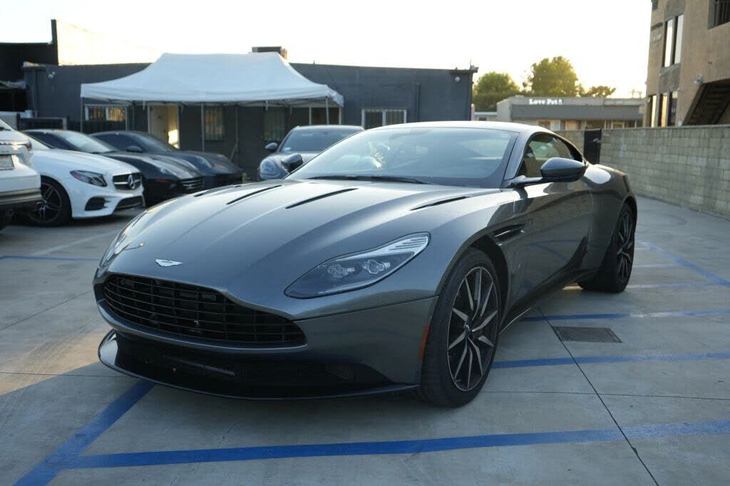 2017 ASTON MARTIN DB11