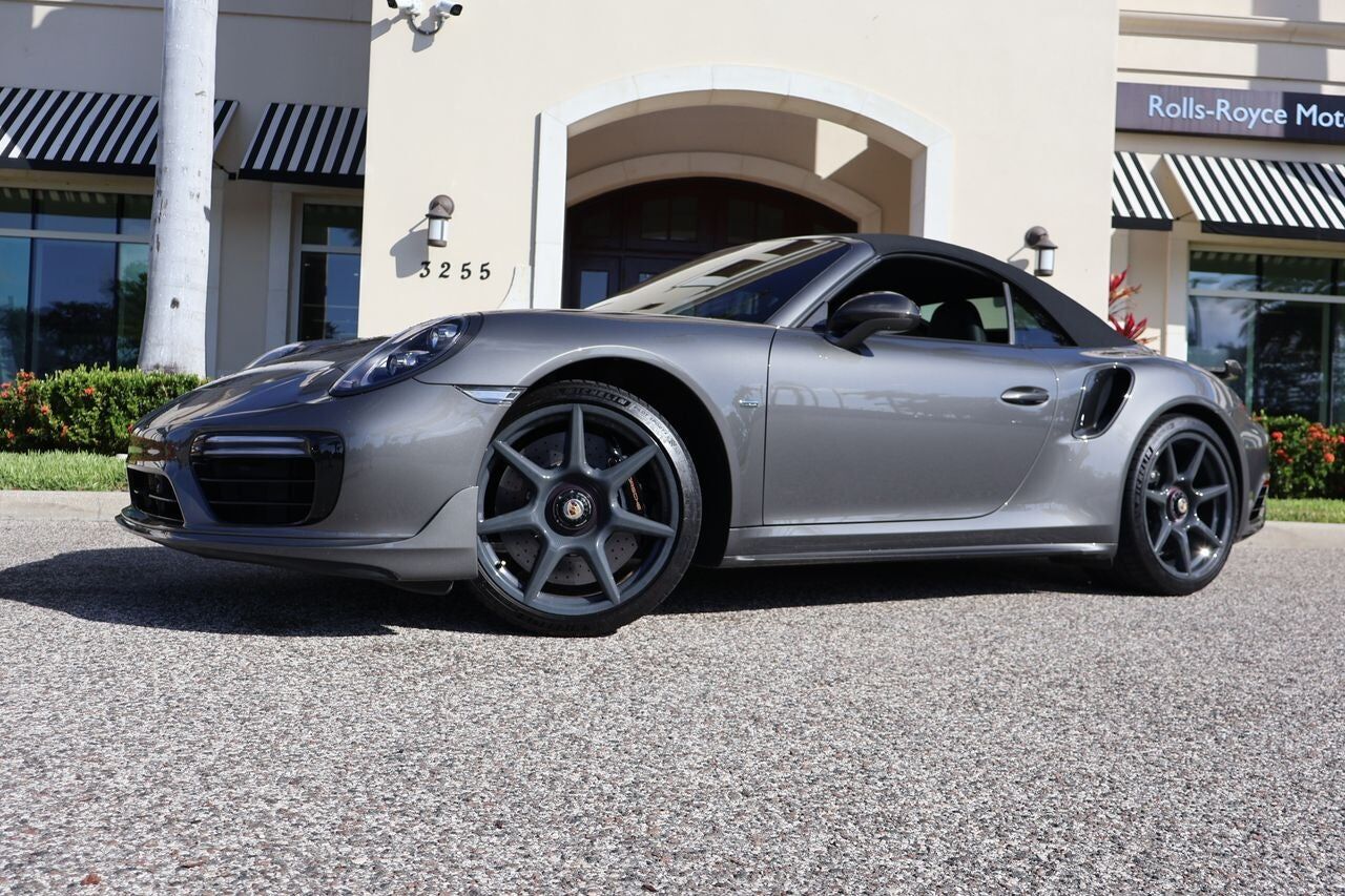 2019 PORSCHE 911