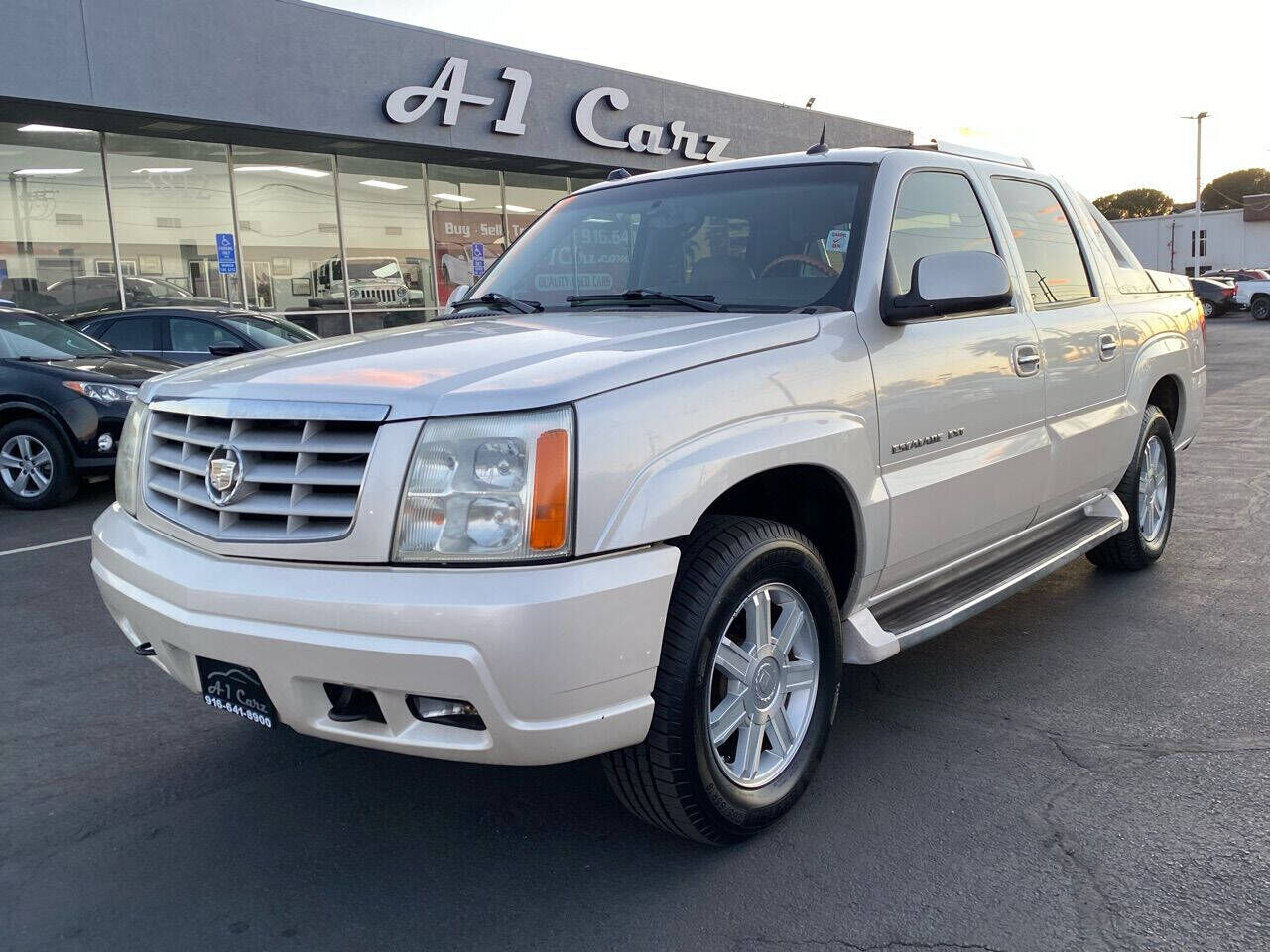 2004 CADILLAC Escalade