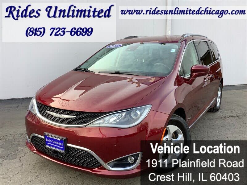 2017 CHRYSLER Pacifica