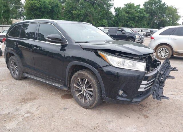 2018 TOYOTA Highlander
