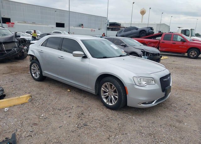 2020 CHRYSLER 300