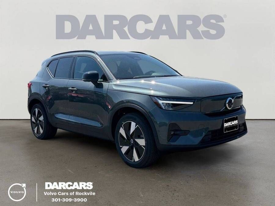 2026 VOLVO EX40