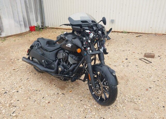 2025 INDIAN MOTORCYCLE Chieftain Dark Horse