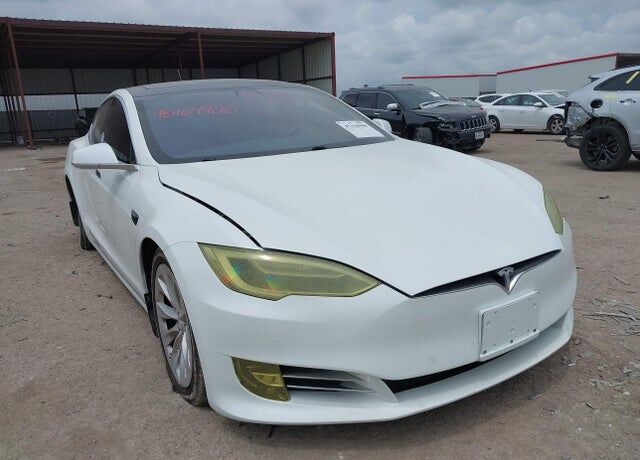 2016 TESLA Model S