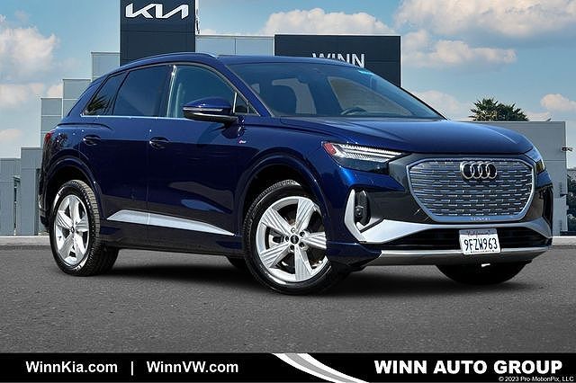 2023 AUDI Q4