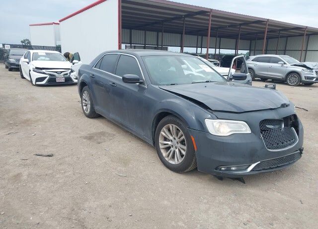 2018 CHRYSLER 300