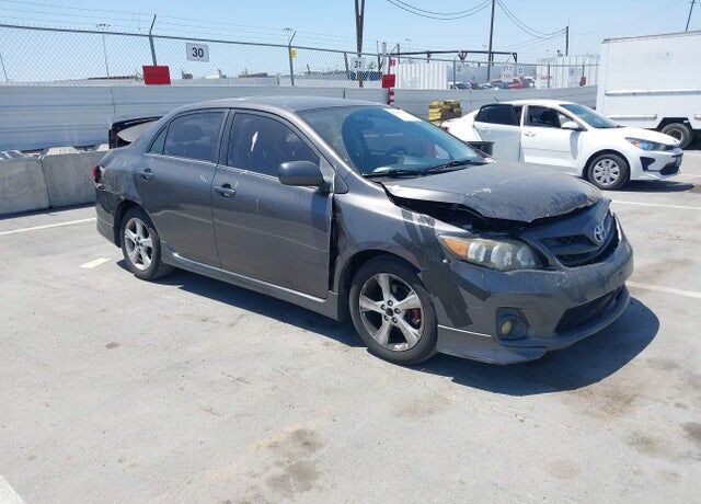 2011 TOYOTA Corolla