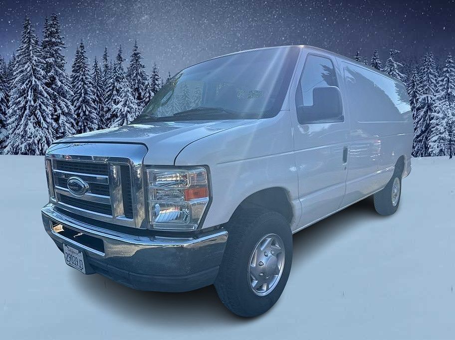 2012 FORD E-350