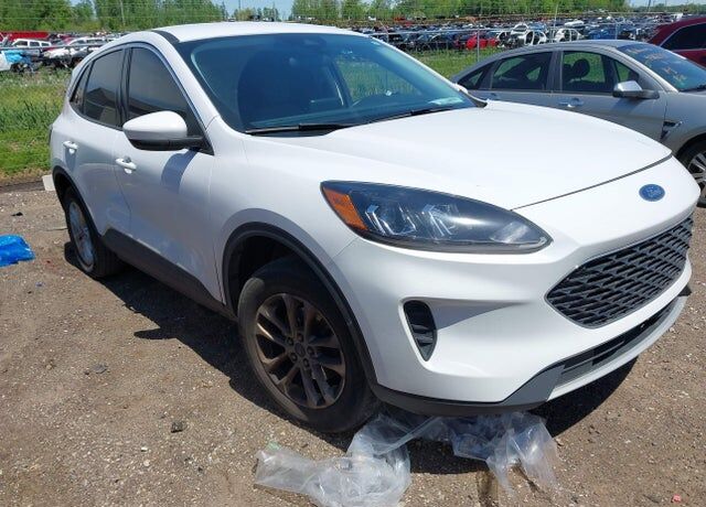 2021 FORD Escape