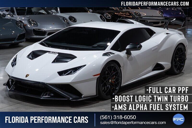 2022 LAMBORGHINI Huracan STO