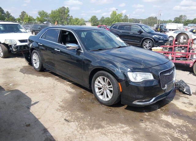 2017 CHRYSLER 300