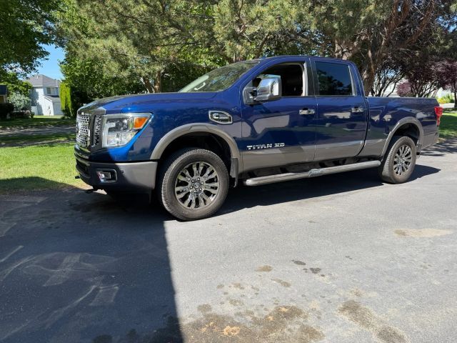 2016 NISSAN Titan