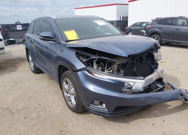 2015 TOYOTA Highlander