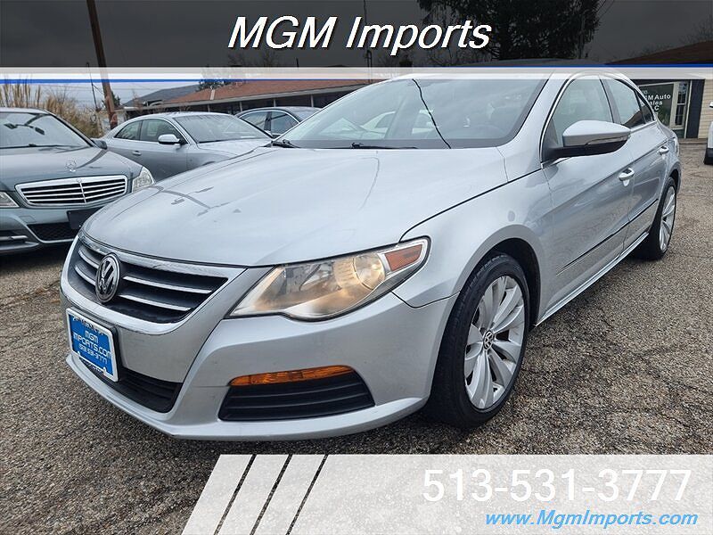 2011 VOLKSWAGEN Passat
