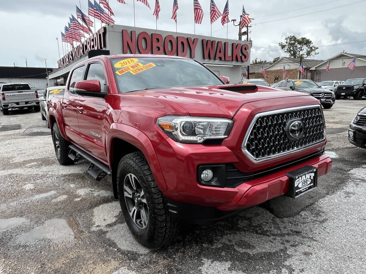 2018 TOYOTA Tacoma